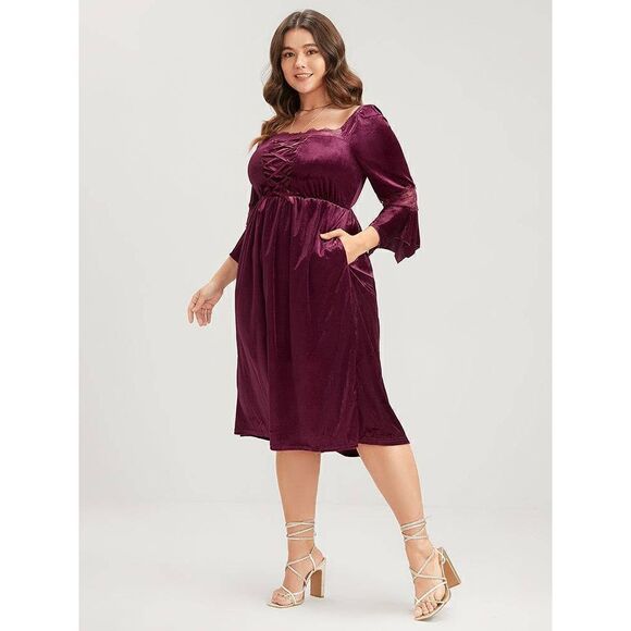 Bloomchic Halloween Velvet Bell Sleeve Dress - Picture 3 of 10